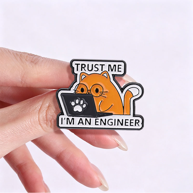 Pin de esmalte con cita de ing - Tech Accessories Shop reseña y precio